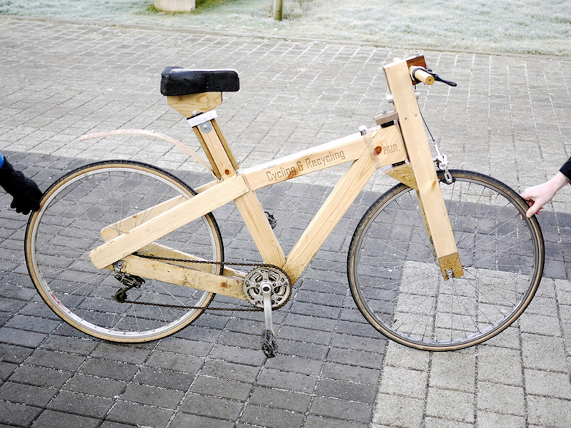 Ein Fahrrad aus Holz und anderen Fundsachen selber bauen