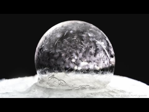 Freezing soap bubbles at -15 celsius - Warsaw