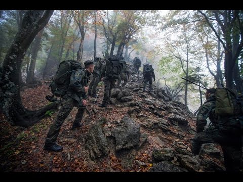 GebirgsjÃ¤ger beim Leistungsmarsch â Jager Rallye 2014