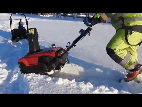 SnÃ¶snopp vid Askimsbadet till minne av snoppen i vallgraven