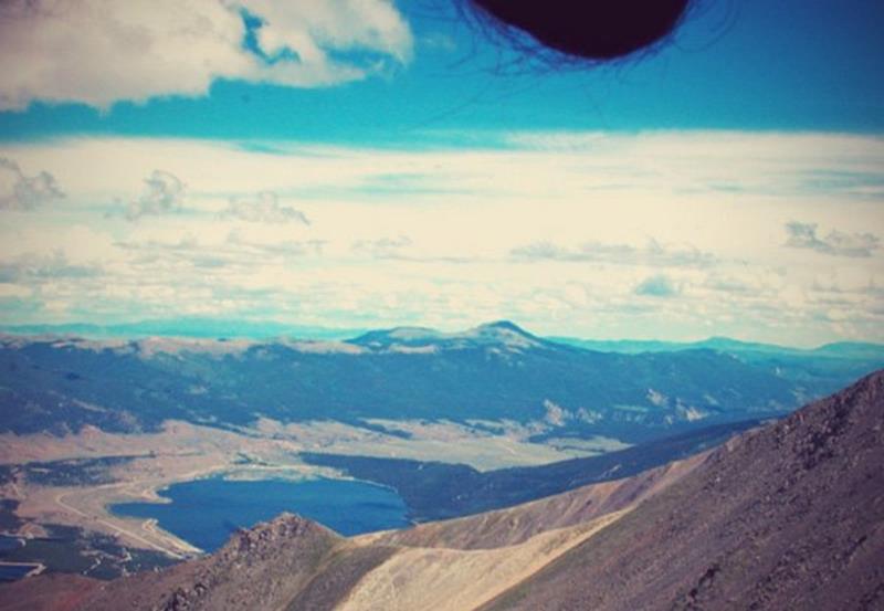nutscapes-men-are-taking-pictures-of-their-balls-in-front-of-beautiful-landscapes-9