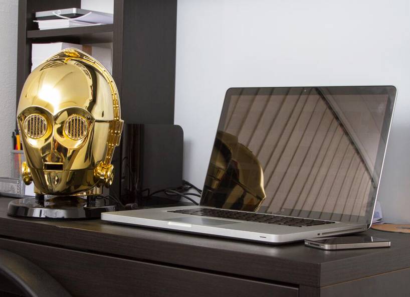 star-wars-audio-system-gold-plated-C3PO-stormtrooper-heads-designboom-09