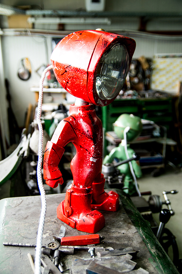 The-Lampster-Tyrosize4