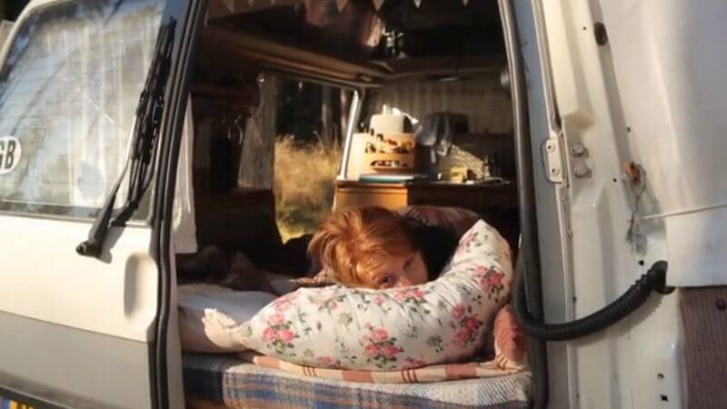 The-Rolling-Home-VW-Van-4-800x450