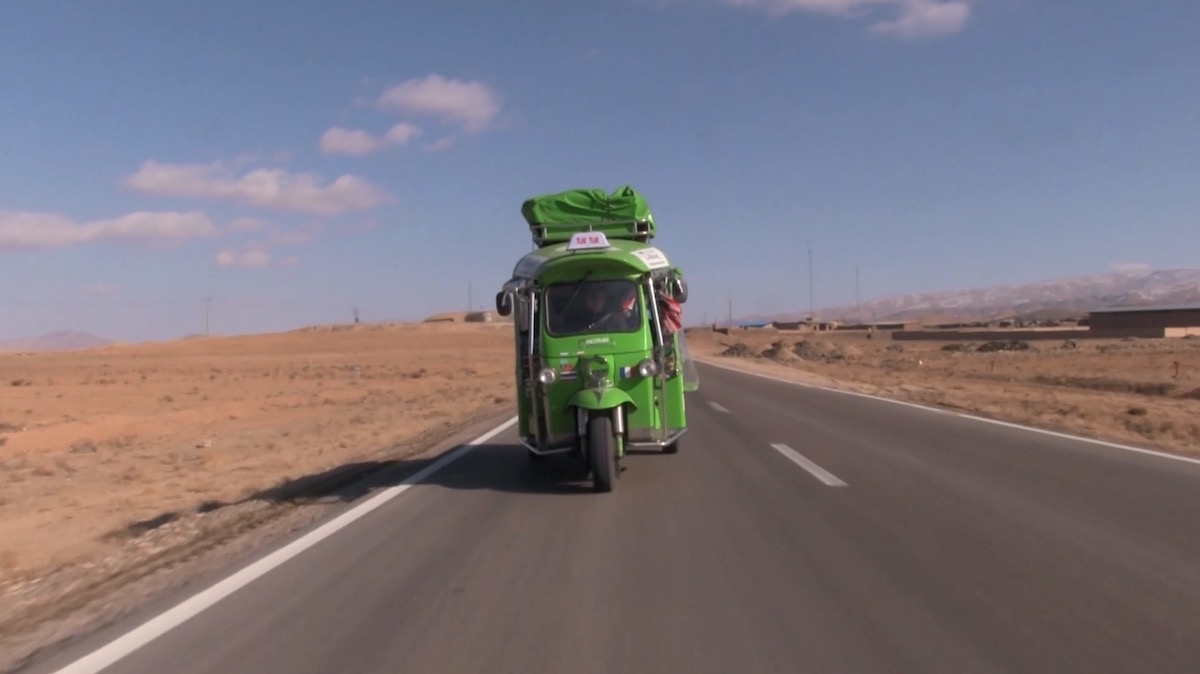 Bis der Hintern brummt: Im Tuk Tuk von Bangkok nach Paris