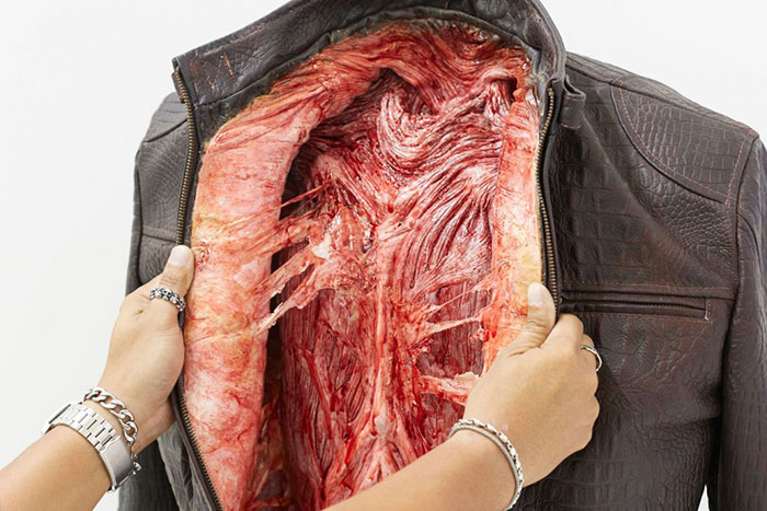 behind-leather-bag-anti-animal-cruelty-campaign-peta-asia-9