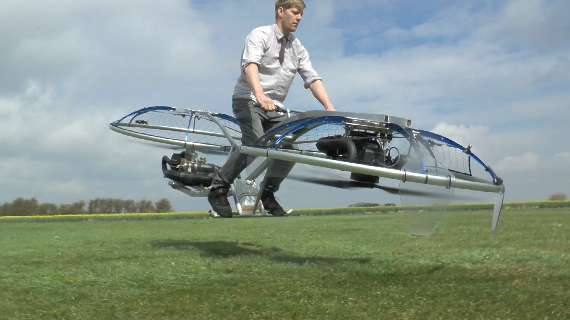 Colin Furze und sein selbst gebautes „Hoverbike“