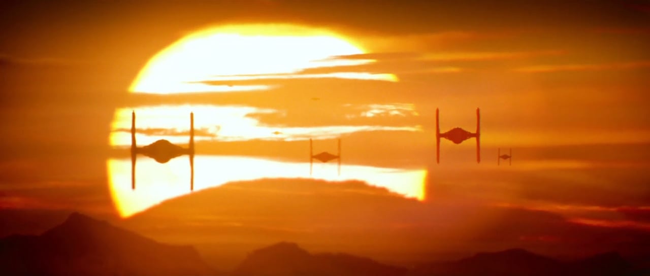 “Danger Zone” aus “Top Gun” mit Raumschiffszenen aus “Star Wars” pimpen