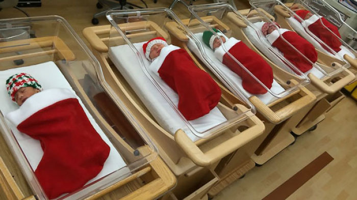 hospital-christmas-decorations-6__700