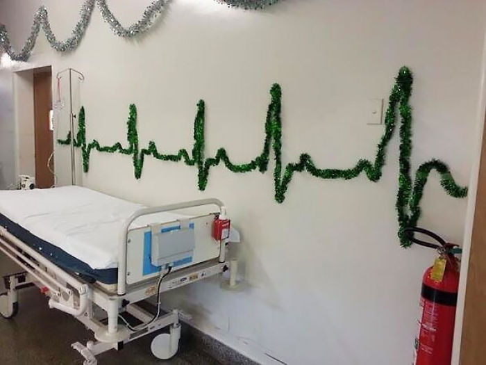 hospital-christmas-decorations__700