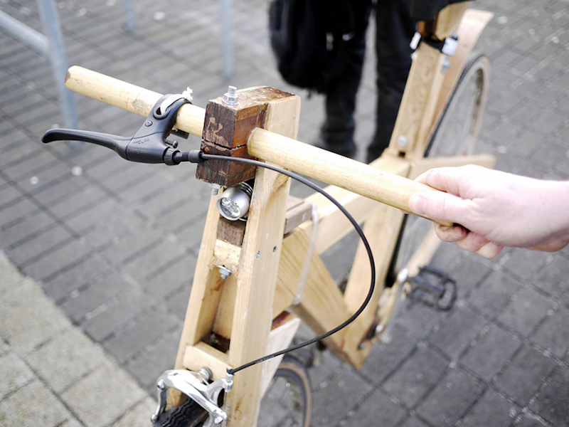 Ein Fahrrad aus Holz und anderen Fundsachen selber bauen