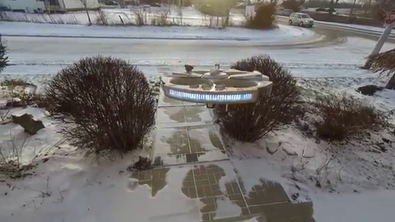 Schnee schieben wie Han Solo: Der Millennium Falcon Snow Blower