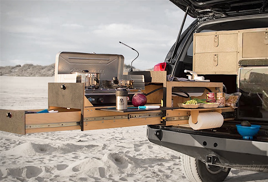 Overland Kitchen: Eine komplette Einbauküche im Auto